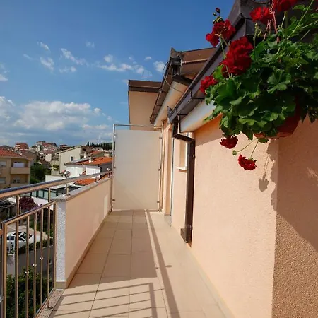 Maslina & Lavanda Apartment Podstrana Exterior photo